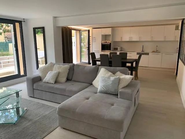 Les Volets Bleus Apartment Nice