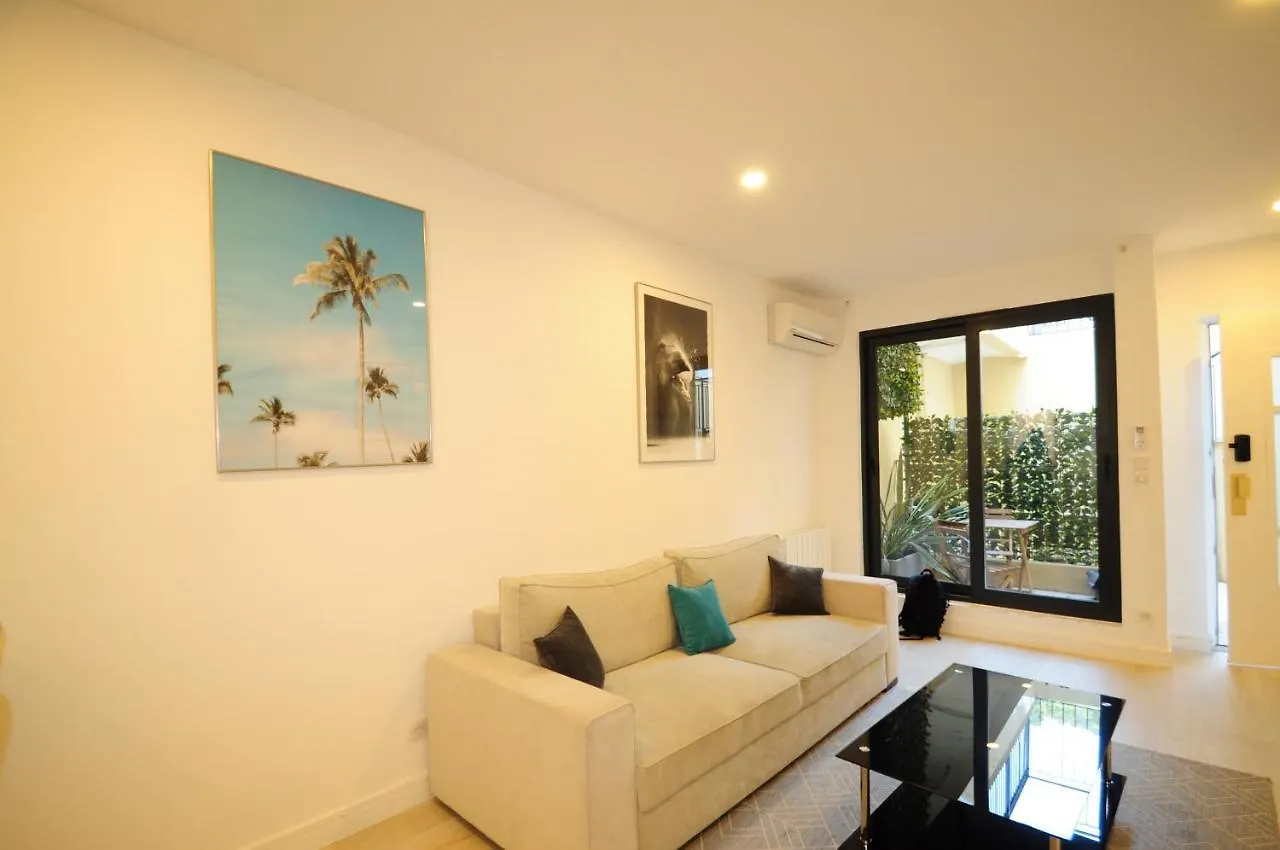 Les Volets Bleus Apartment Nice