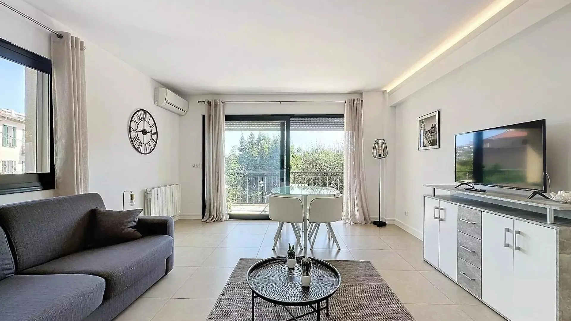 Les Volets Bleus Apartment Nice
