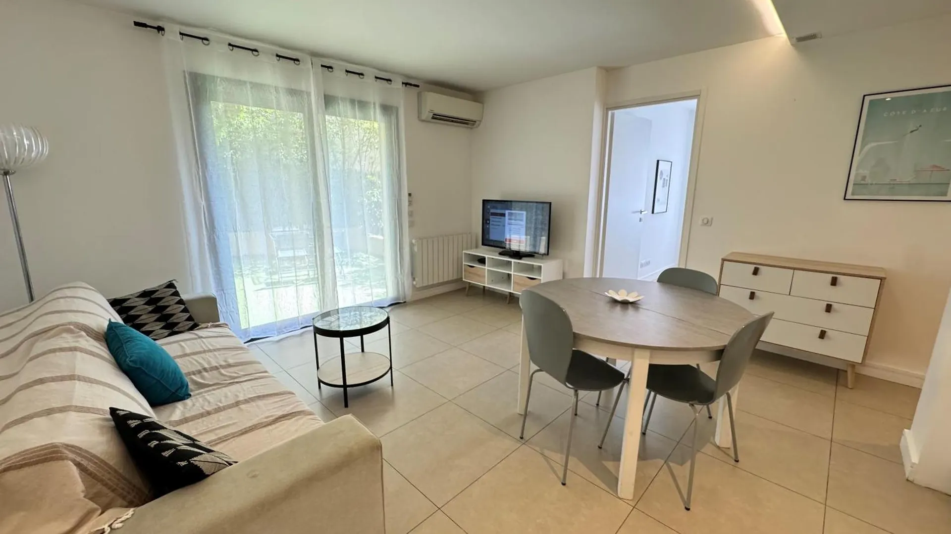 Les Volets Bleus Apartment Nice