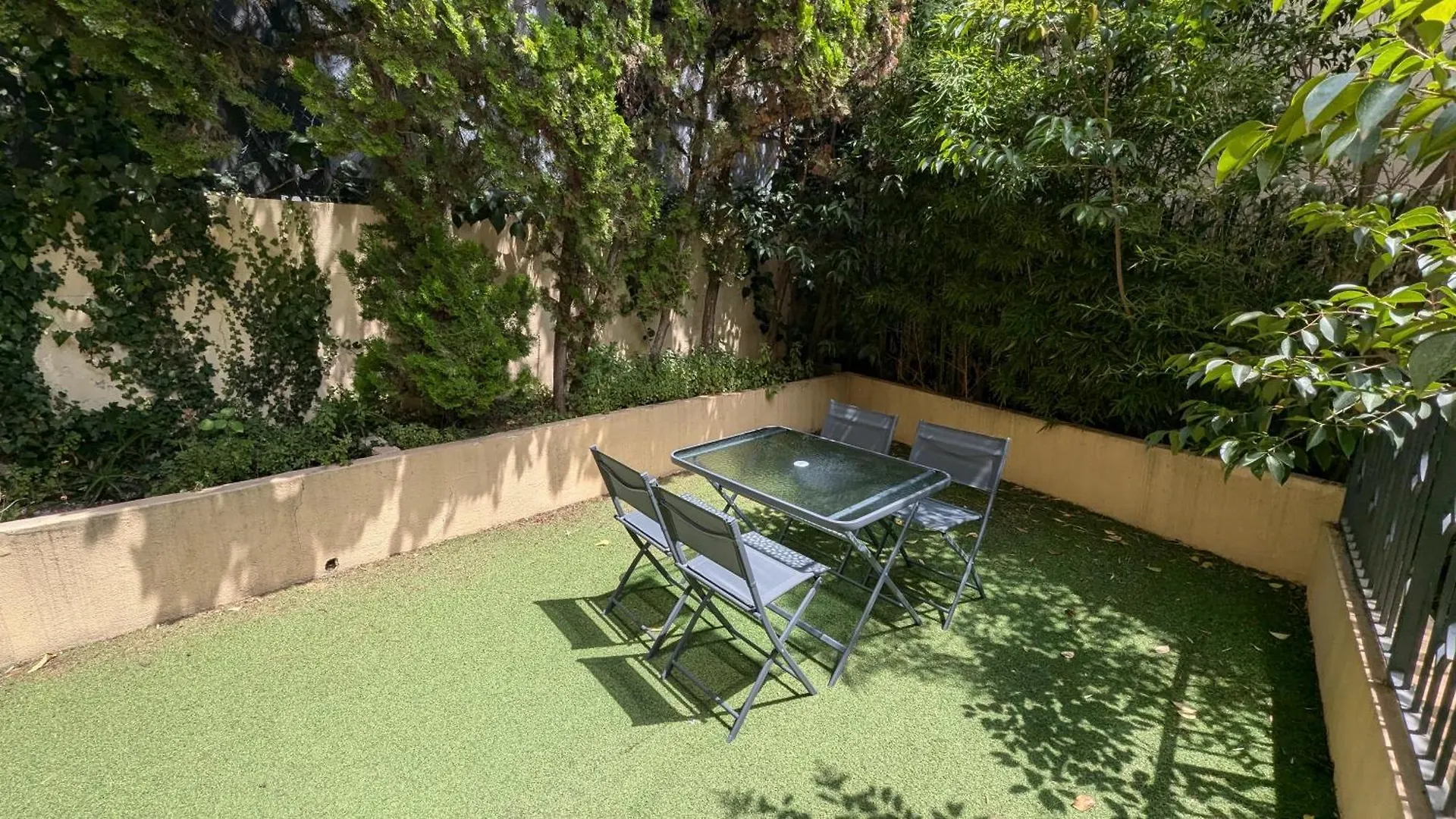 Les Volets Bleus Apartment Nice