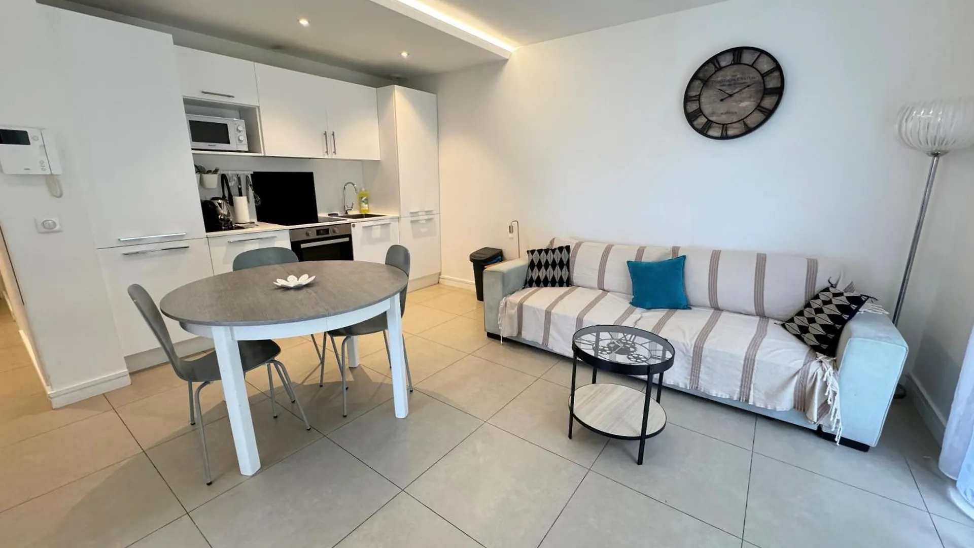 Les Volets Bleus Apartment Nice France