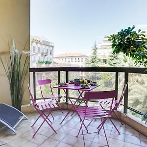 Apartment Grand H -f2, Face Vieux- Nice, Terrasse, Ascenseur, Climatisation, Terrace - City Center, Nice
