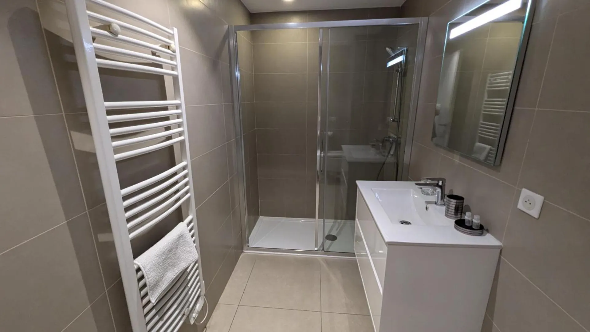 Les Volets Bleus Apartment Nice